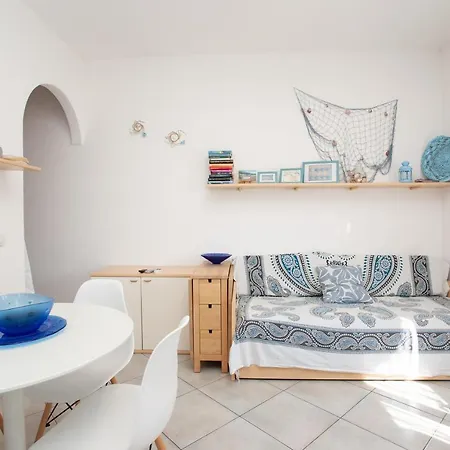 Casa Vacanze Tanaunella Apartment
